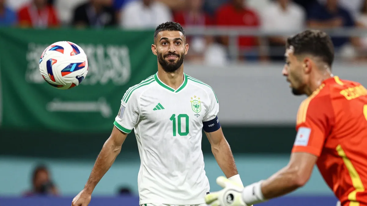 المنتخب السعودي يطارد رقمًا غائبًا منذ هدف العويران