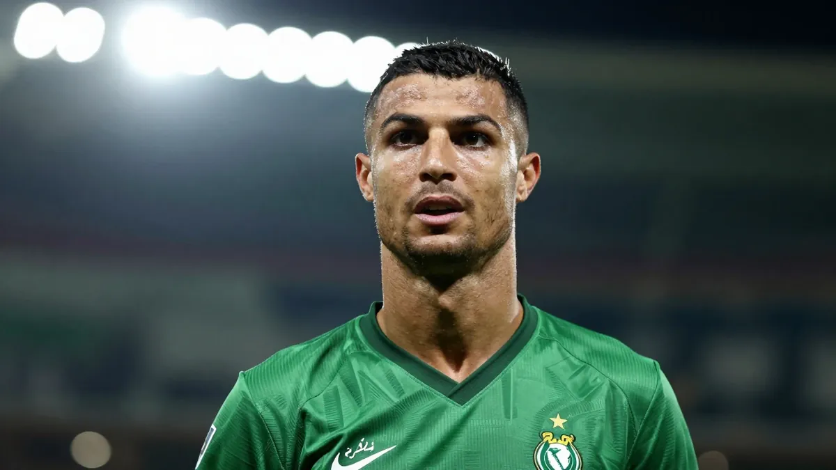 تتصدر السعودية مجموعتها في تصفيات كأس العالم 2026 بعد تحقيق 13 نقطة من 6 مباريات، مع فارق أهداف +9، وفقًا لتقرير موقع جول.كوم
